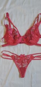 Hot pink floral strappy lingerie set